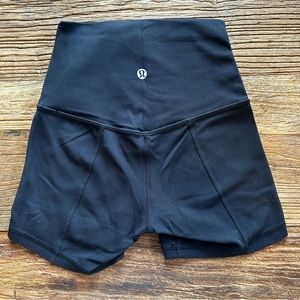 Lululemon Align High Rise short 4”